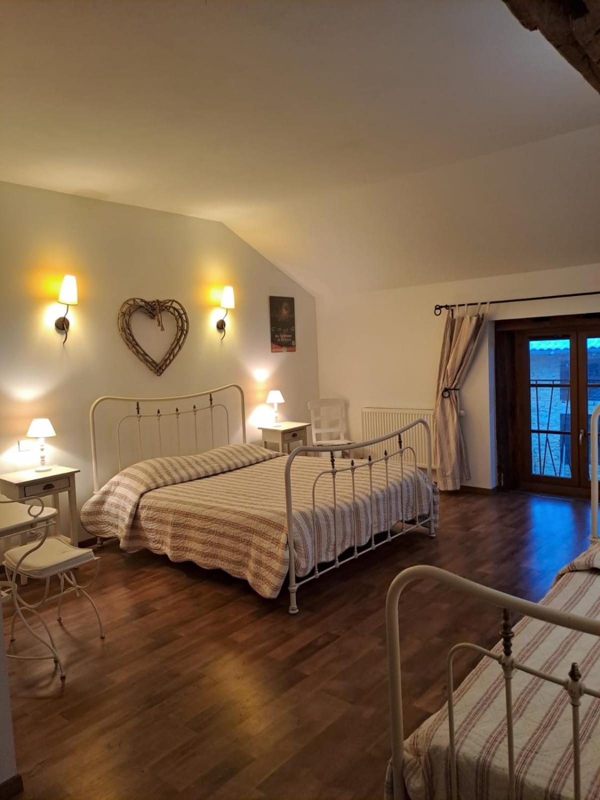 Le Moulin Du Fay Bed & Breakfast Villemotier Ngoại thất bức ảnh